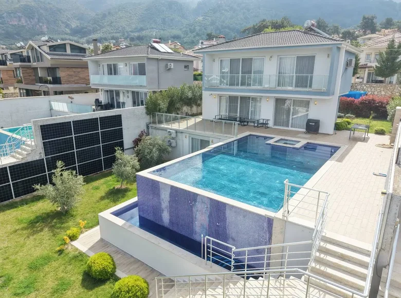 Willa 5 pokojów 250 m² Ölüdeniz, Turcja