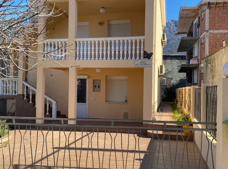 Dom 7 pokojów 167 m² Dobra Woda, Czarnogóra