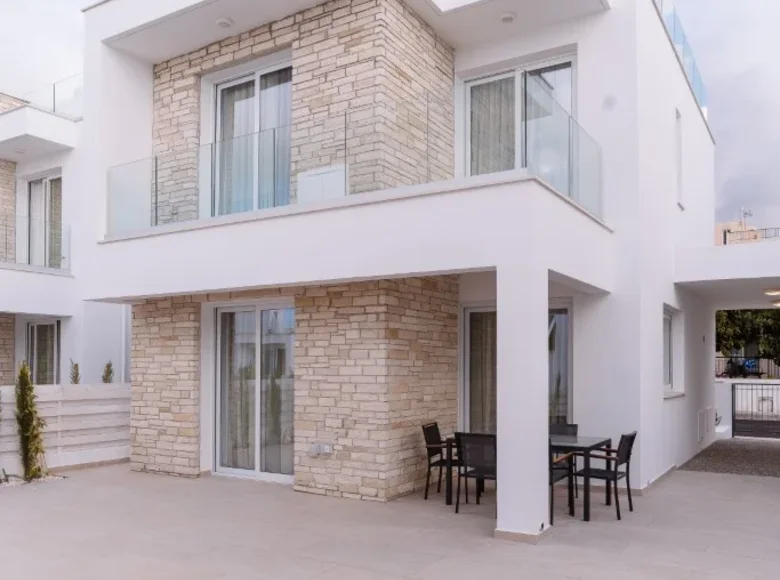 4 bedroom apartment 135 m² Peyia, Cyprus