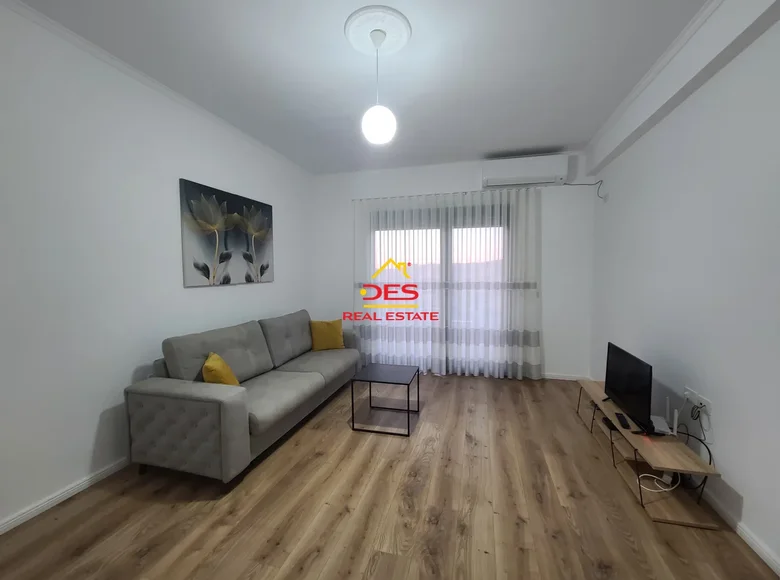 🔑🏡 1+1 APARTMENT FOR RENT IN LUNGOMARE, VLORA 📍 Near the Navy School
