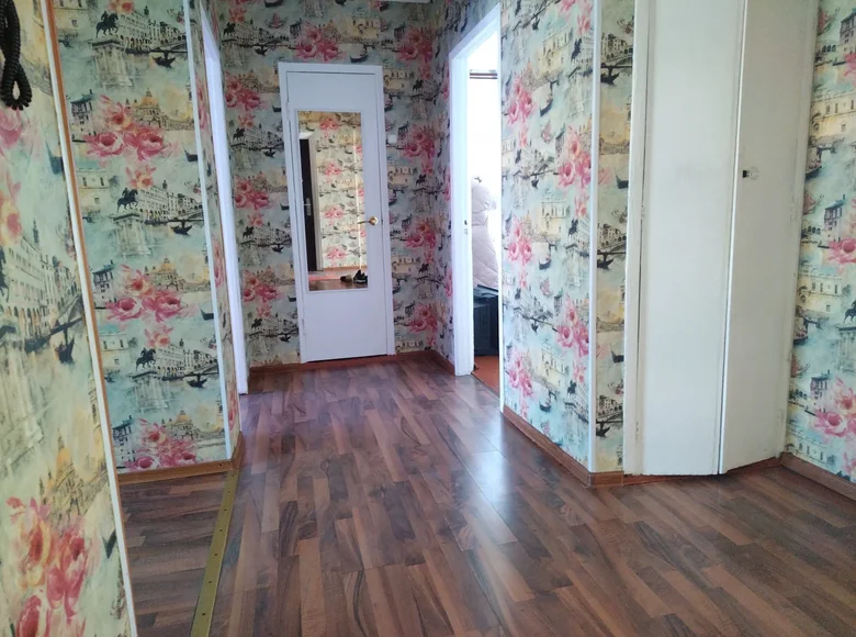 Mieszkanie 4 pokoi 74 m² Zaporozskoe, Rosja