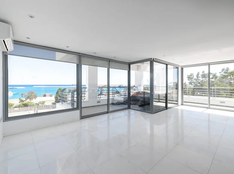 Mieszkanie 3 pokoi 166 m² Larnaka, Cypr