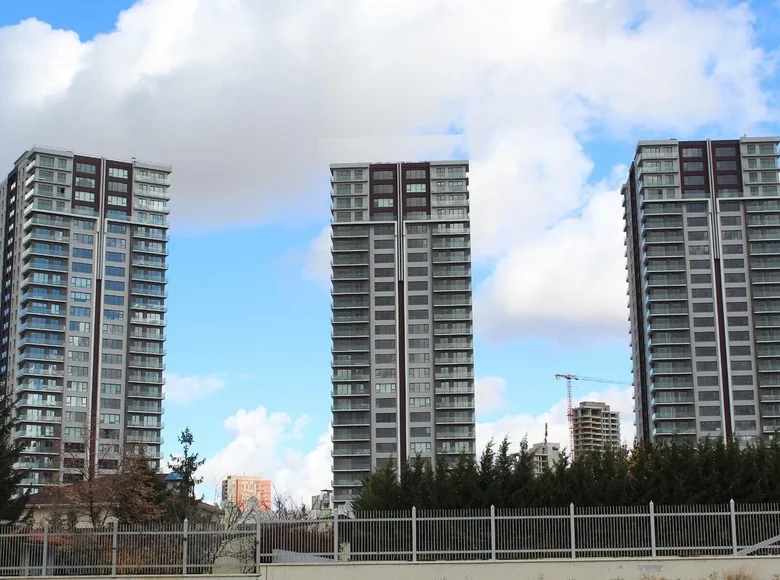 Wohnung 5 zimmer 240 m² Golbasi, Türkei