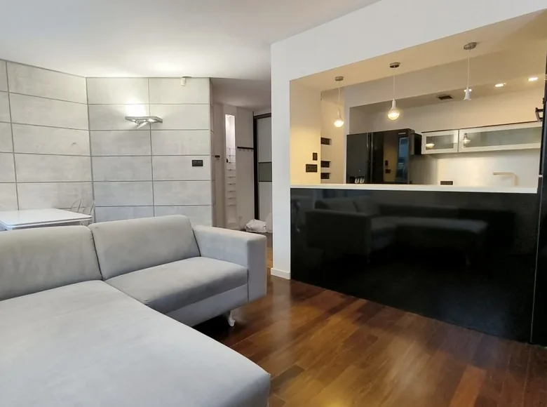 2 room apartment 65 m² Poznan, Poland