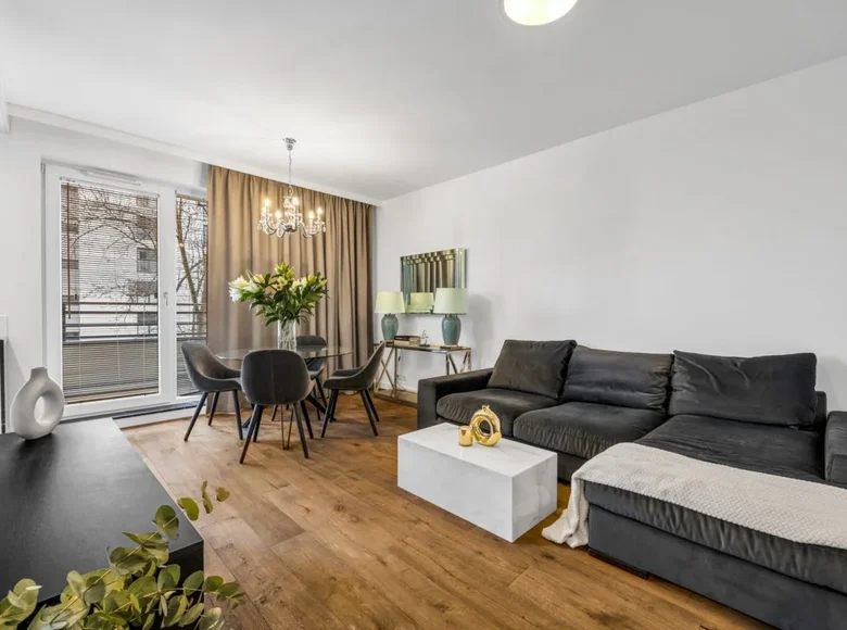 Mieszkanie 2 pokoi 50 m² Warszawa, Polska