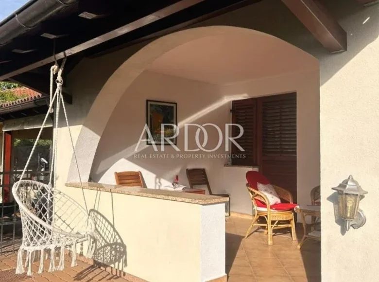 2 bedroom apartment 74 m² Sveti Anton, Croatia