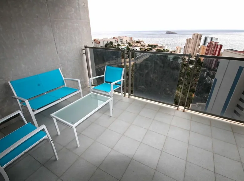 Mieszkanie 2 pokoi 92 m² Benidorm, Hiszpania