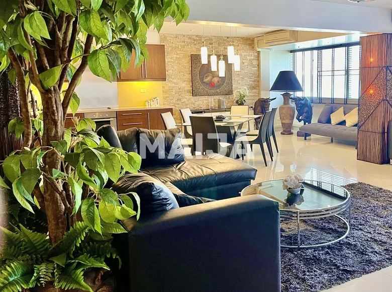 Квартира 3 комнаты 200 м² в Паттайе, Таиланд