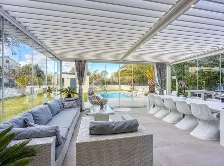 5 bedroom villa 290 m² Grad Rovinj, Croatia