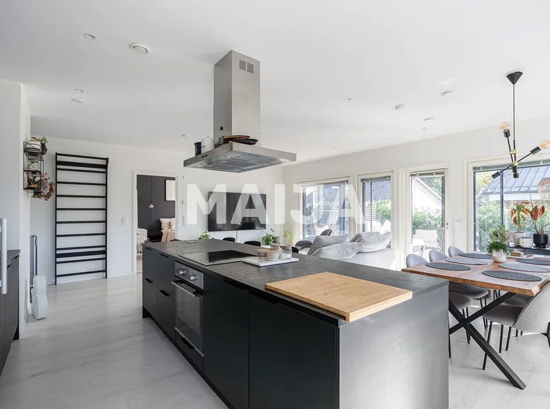 Дом 4 комнаты 100 м² Ярвенпяа, Финляндия