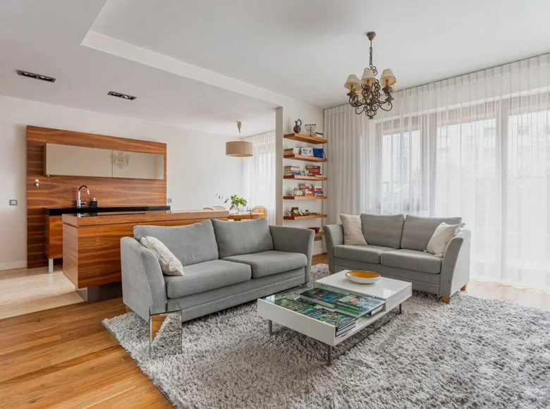 Apartamento 2 habitaciones 56 m² en Varsovia, Polonia