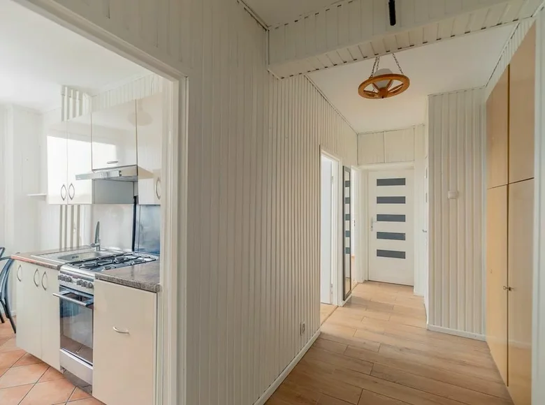 3 room apartment 54 m² in Warsaw, Poland