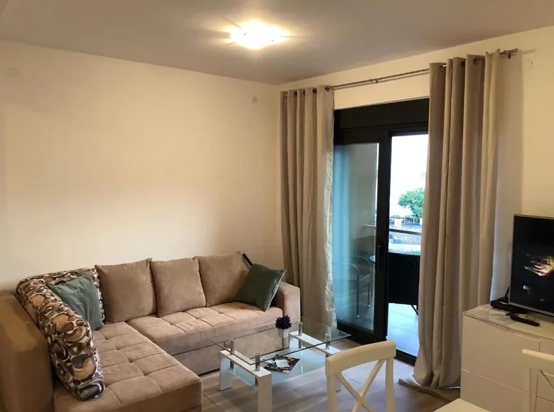 1 bedroom apartment 43 m² in Budva, Montenegro