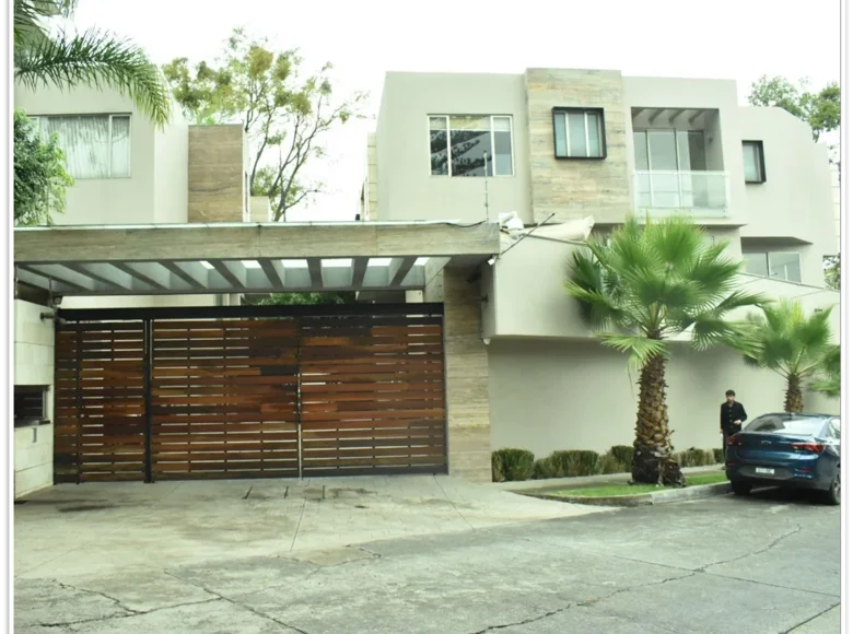 Casa 3 habitaciones 440 m² Ciudad de México, México