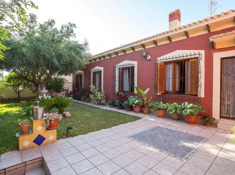 4-Schlafzimmer-Villa 225 m² Abadin, Spanien