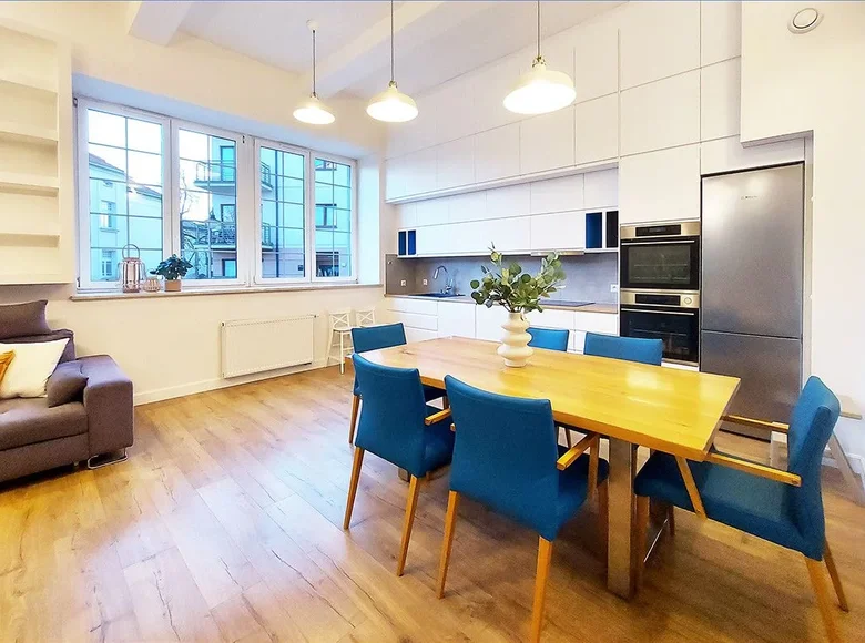 3 room apartment 77 m² in Warsaw, Poland