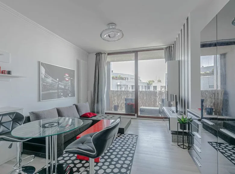 1 room apartment 28 m² in Warsaw, Poland