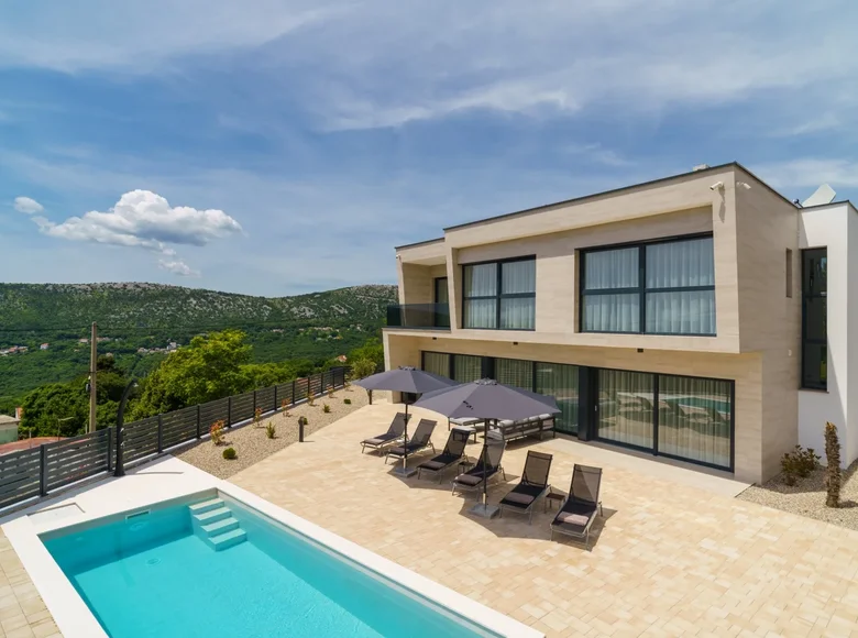 3 bedroom villa 170 m² Crikvenica, Croatia