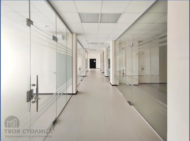 Büro 9 zimmer 309 m² in Minsk, Belarus