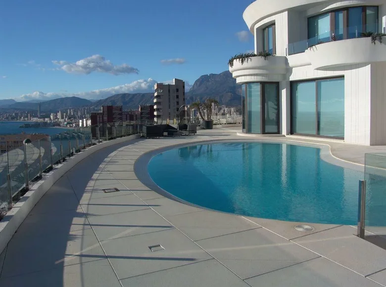 5 bedroom villa 700 m² Benidorm, Spain