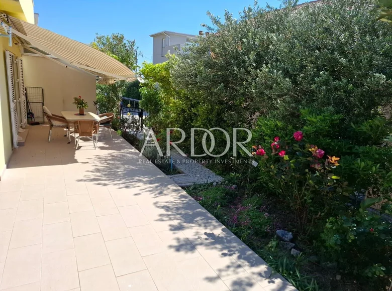 2 bedroom apartment 49 m² Town of Rab, Croatia