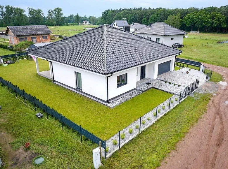 Commercial property 204 m² in Nadnia, Poland