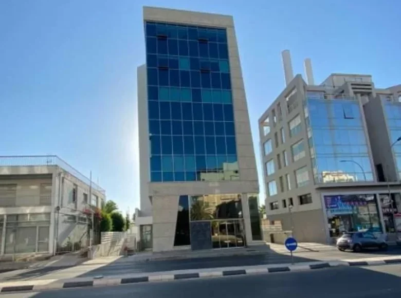 Commercial property 1 935 m² in Nicosia District, Cyprus