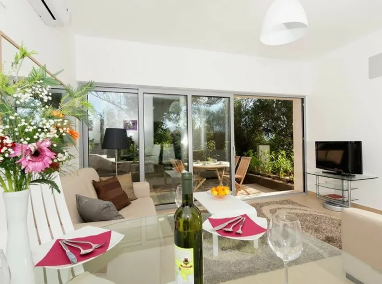 1 bedroom apartment 62 m² Đenovići, Montenegro