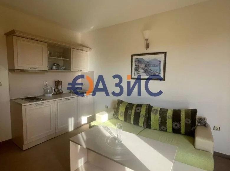 2 bedroom apartment 63 m² Nesebar, Bulgaria