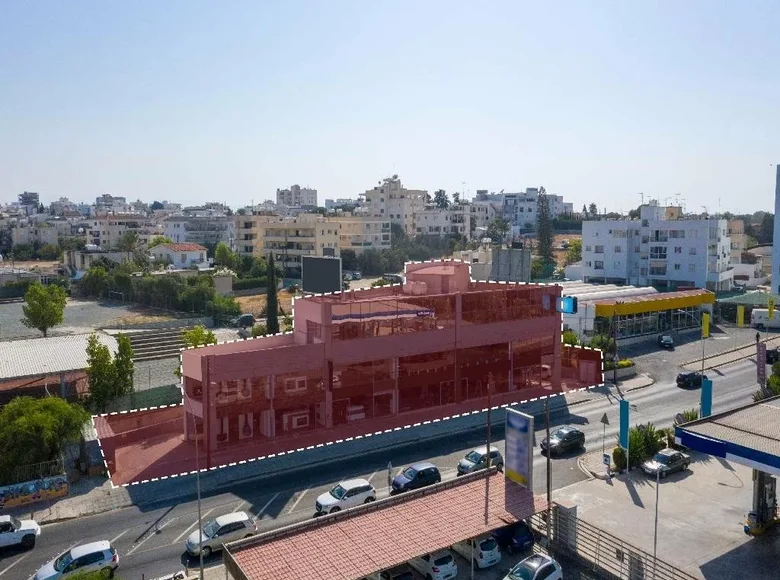 Propriété commerciale 560 m² à Strovolos, Chypre