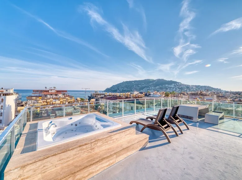 Mieszkanie 3 pokoi  Alanya, Turcja