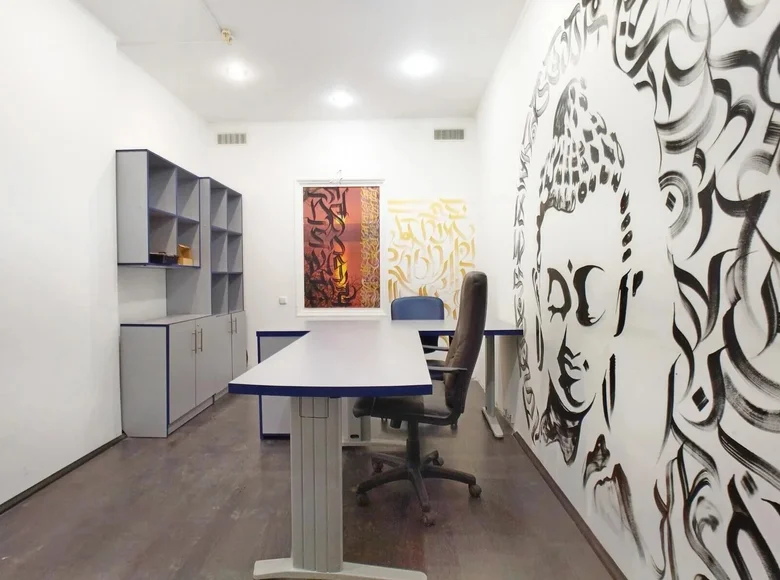 Büro 112 m² Minsk, Belarus