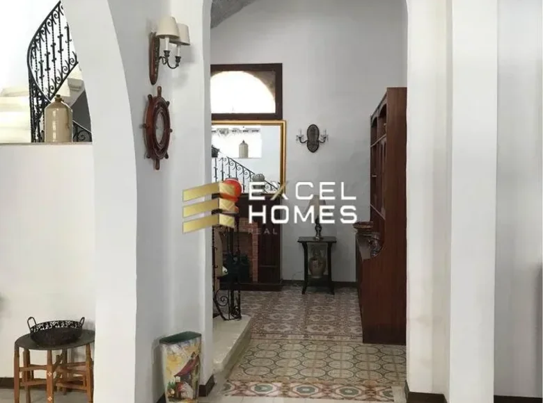 Таунхаус 3 спальни  Мджарр, Мальта