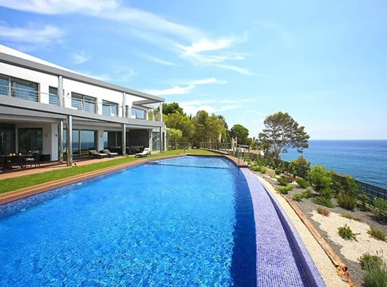 5-Schlafzimmer-Villa 722 m² Altea, Spanien