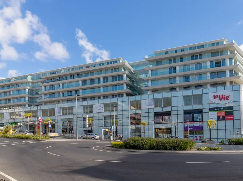 Квартира 4 спальни 180 м² Фуншал, Португалия