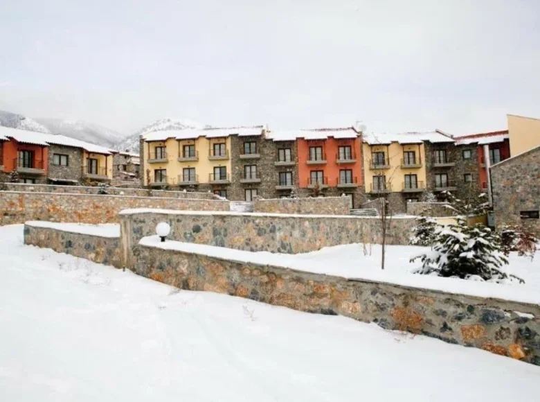 Hotel 2 500 m² Agios Athanasios, Grecja