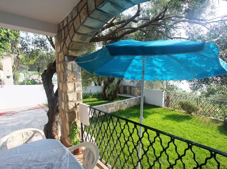 Mieszkanie 2 pokoi 123 m² Przno, Czarnogóra