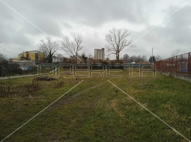 Parcelas 1 378 m² Zagreb, Croacia