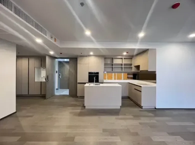 Condo 3 bedrooms 100 m² Bangkok, Thailand