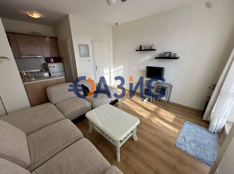 2 bedroom apartment 80 m² Nesebar, Bulgaria