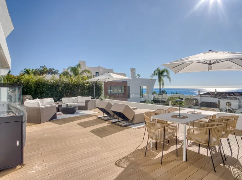 4 bedroom apartment 385 m² Malaga, Spain