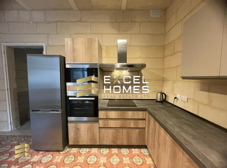 3 bedroom townthouse  in Paola, Malta