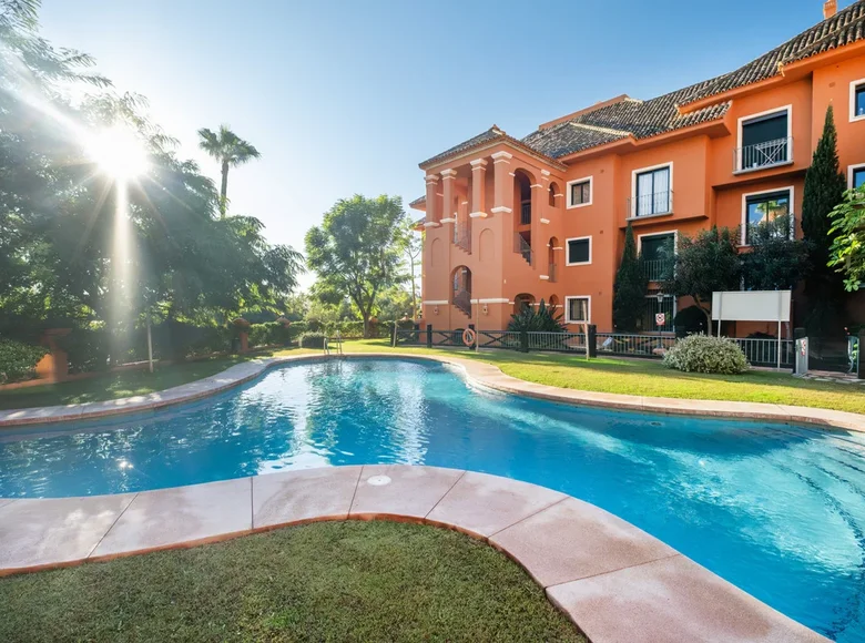 Wohnung 3 Schlafzimmer 199 m² Benahavis, Spanien