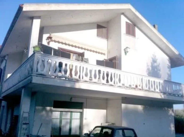 Таунхаус  Терни, Италия