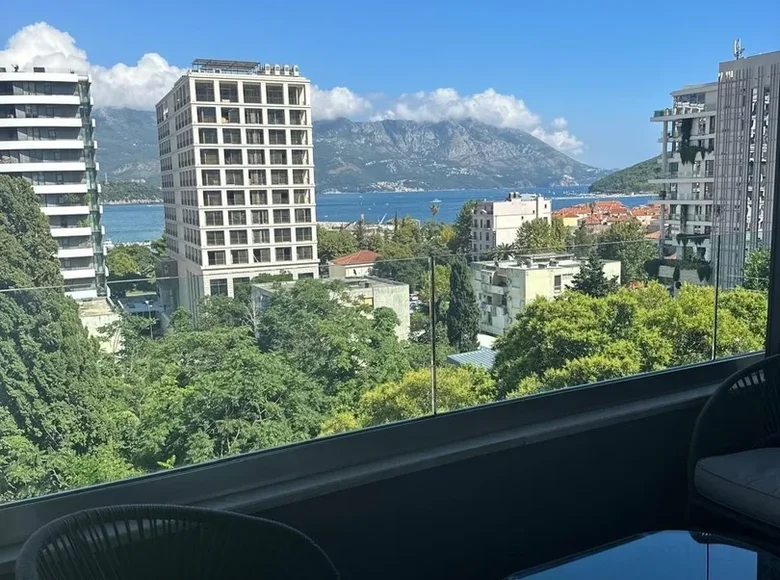 Mieszkanie 2 pokoi 53 m² Budva, Czarnogóra
