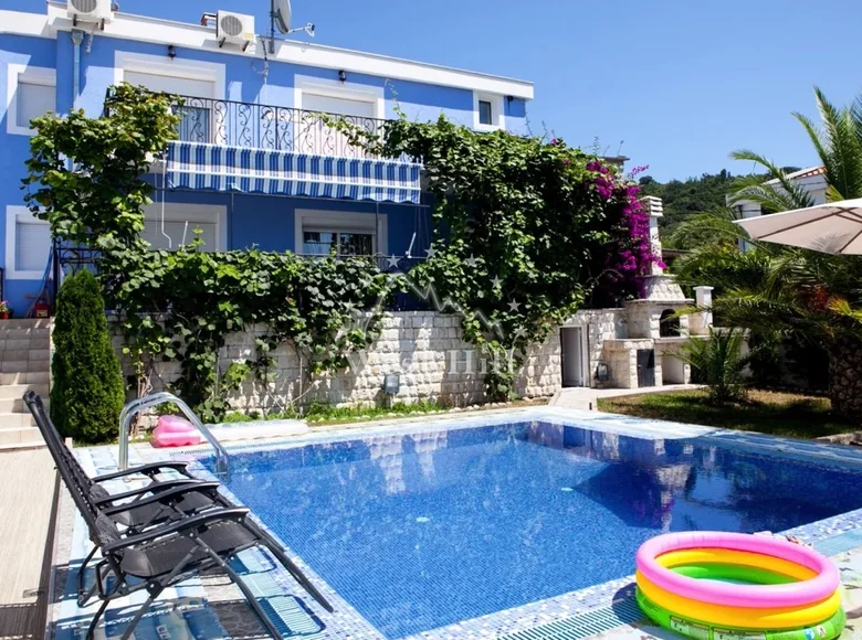 4 room house 240 m² Kunje, Montenegro