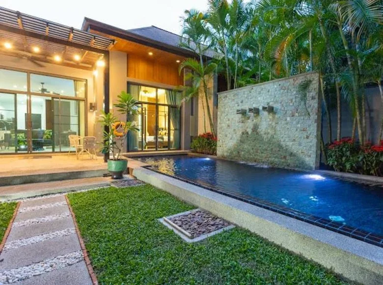 Willa 3 pokoi 185 m² Rawai, Tajlandia