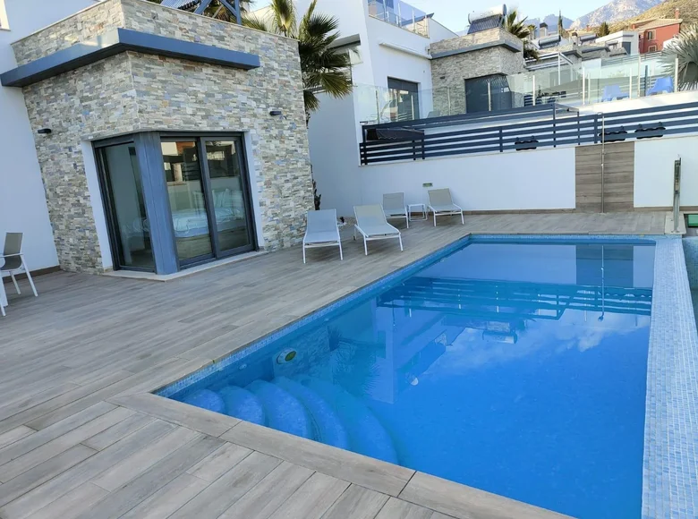 Дом 4 комнаты  Finestrat, Испания