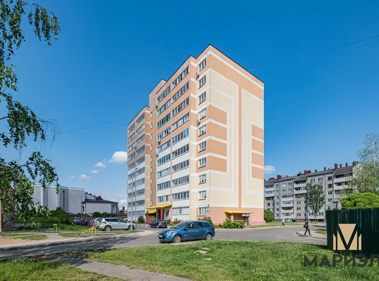 Shop 203 m² in Zaslauje, Belarus