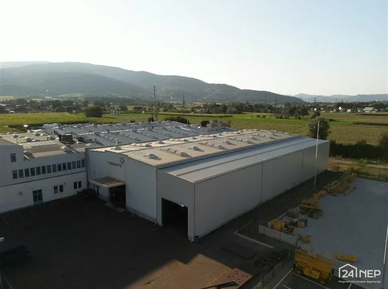 Офис 2 185 м² Марибор, Словения